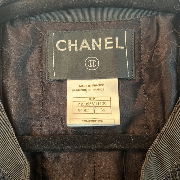 Chanel Navy and Black Jacket - size 36 - Picture 8 of 16